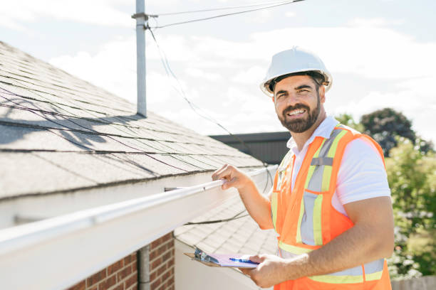 Best Roof Gutter Cleaning  in La Cresta, CA